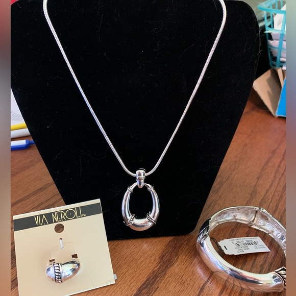 Via Neroli Jewelry - VIA NEROLI NECKLACE EARRING BRACELET SET